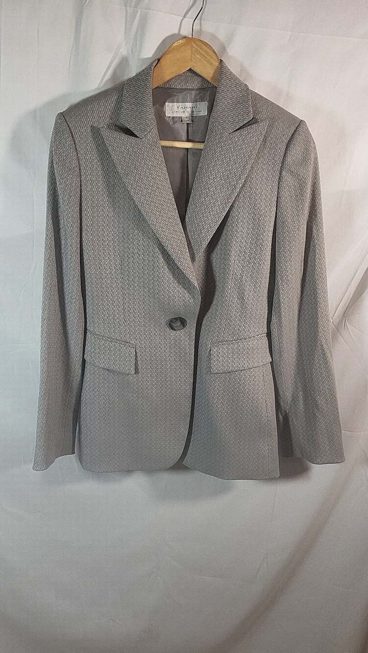 Tahari Arthur S. Levine Grey Geometric Diamond Textured Single Button Luxury Bla
